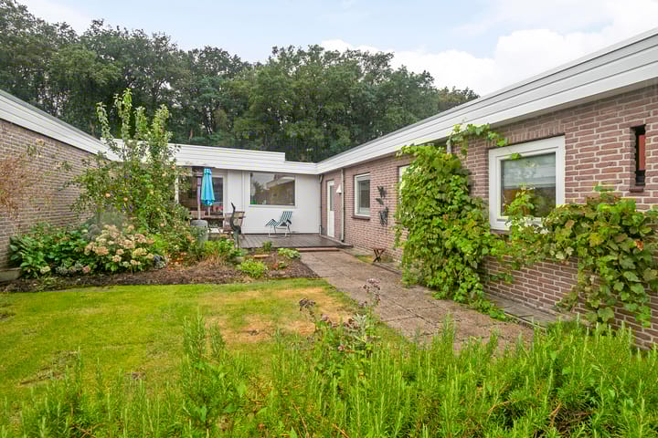 Foto 26 van Meestersweg 36