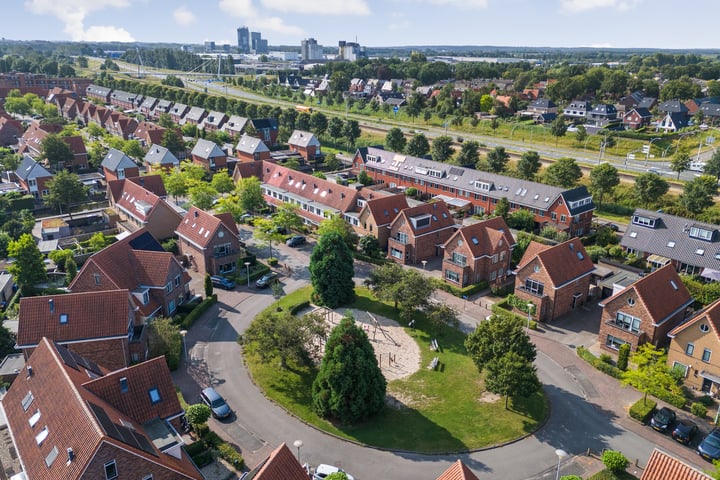 Bekijk foto 37 van Tiendschuurstraat 17