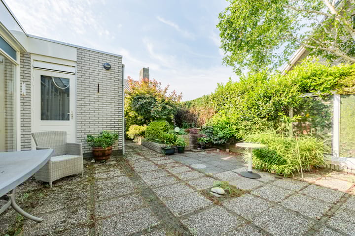 Foto 18 van Bernard Zweersstraat 25