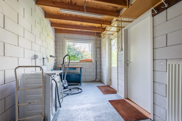 Foto 32 van Bernard Zweersstraat 25