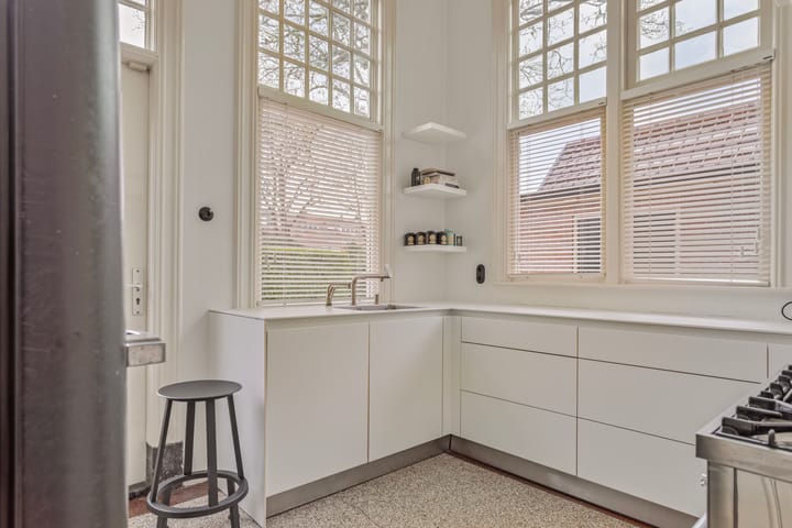 Foto 19 van Rijnsburgerweg 130