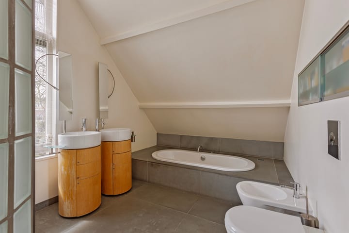 Foto 29 van Rijnsburgerweg 130