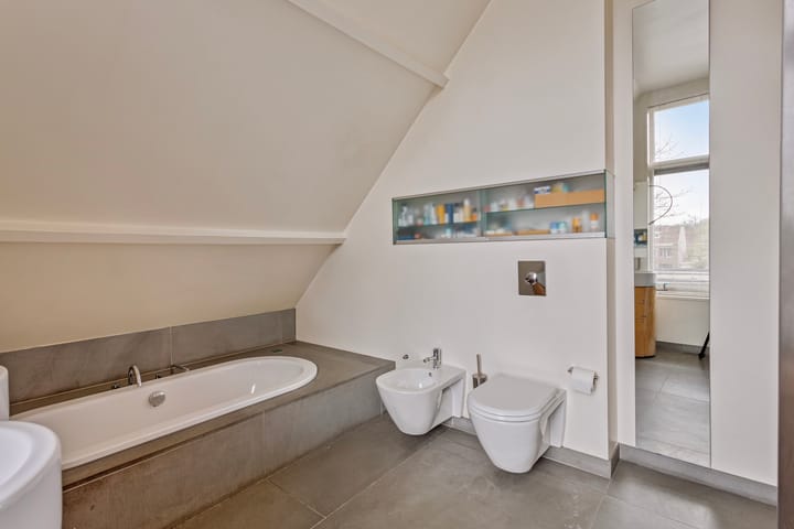 Foto 31 van Rijnsburgerweg 130