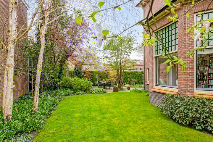 Foto 45 van Rijnsburgerweg 130