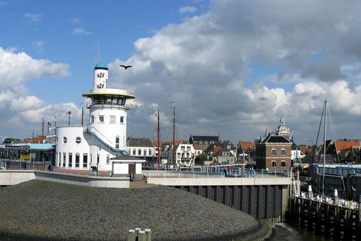 Bekijk foto 4 van Zeer royale vrije bouwkavels aan het water (Bouwnr. 110)