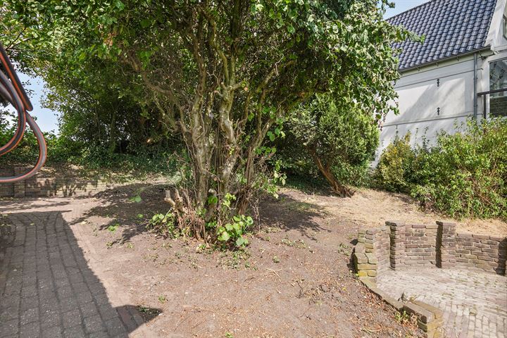 View photo 16 of Broekermeerdijk 11