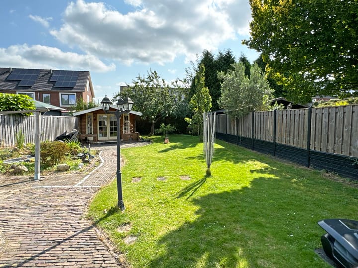 Foto 2 van Looweg 42