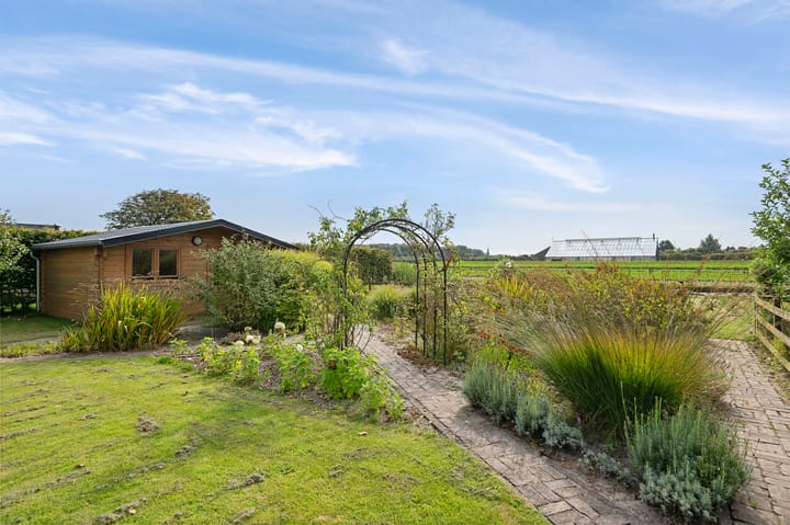 Photo 49 of Gooweg 21-A