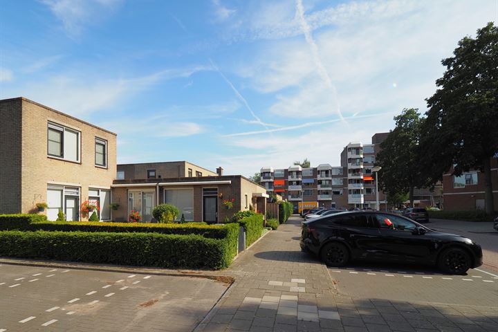 Bekijk foto 3 van Schooldwarsstraat 8