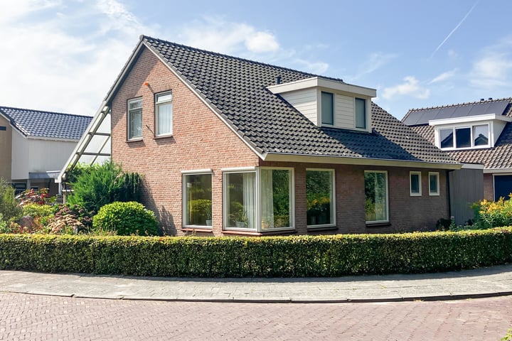 Foto 1 van Bernhardlaan 8