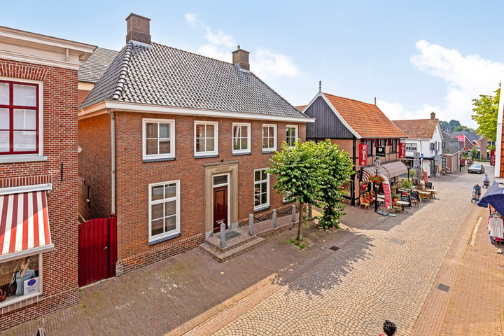 View photo 46 of Grotestraat 17