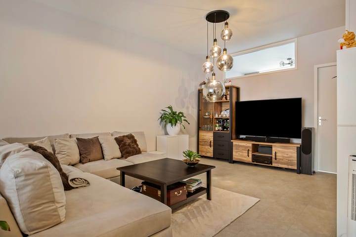 Photo 2 of Essenburgsingel 129-A01