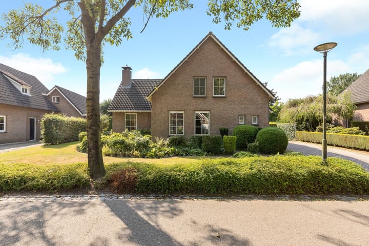 Foto 8 van Akkerroosstraat 22