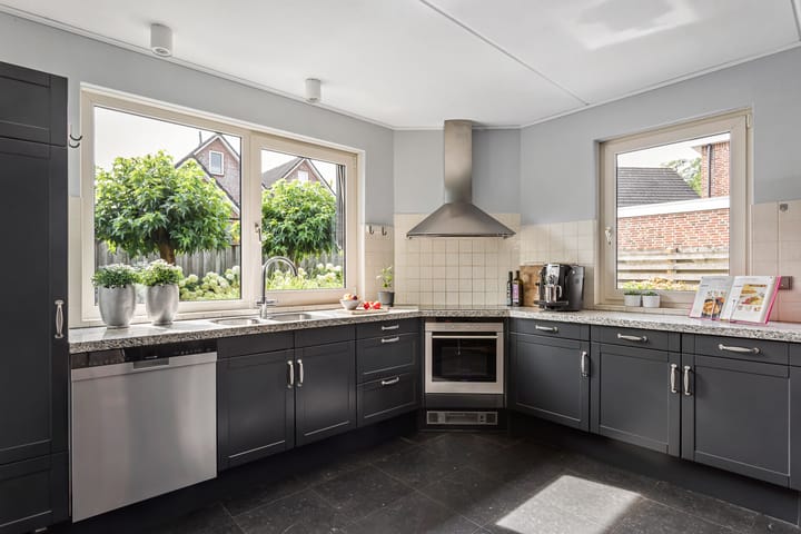 Foto 3 van Provencelaan 4