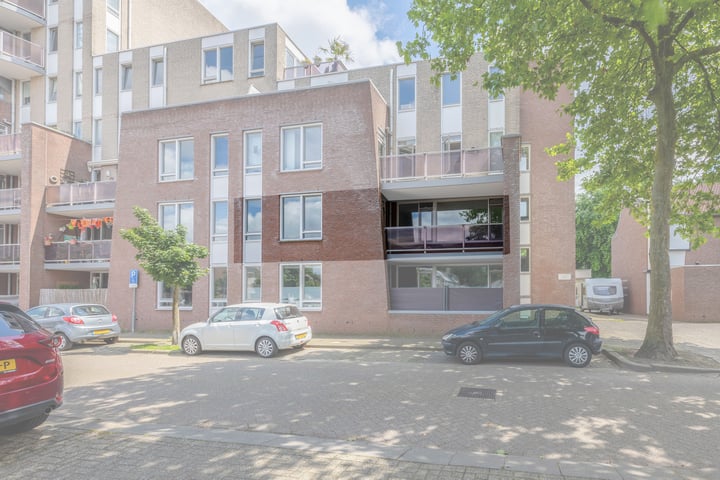 Bekijk foto 1 van Harry Meijerstraat 67