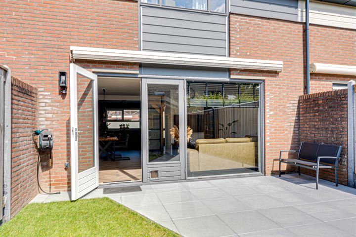 View photo 52 of Soelekerkestraat 3