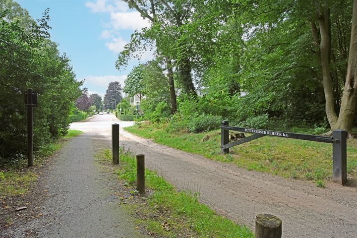 View photo 51 of Postweg 50