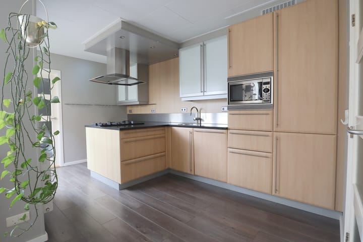 Foto 7 van Trompstraat 24