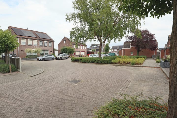 Foto 16 van Trompstraat 24