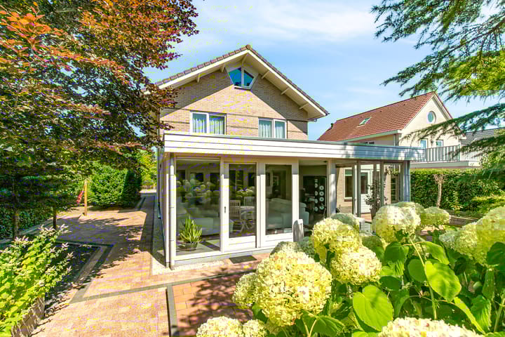 Foto 2 van Menkemaborg 30