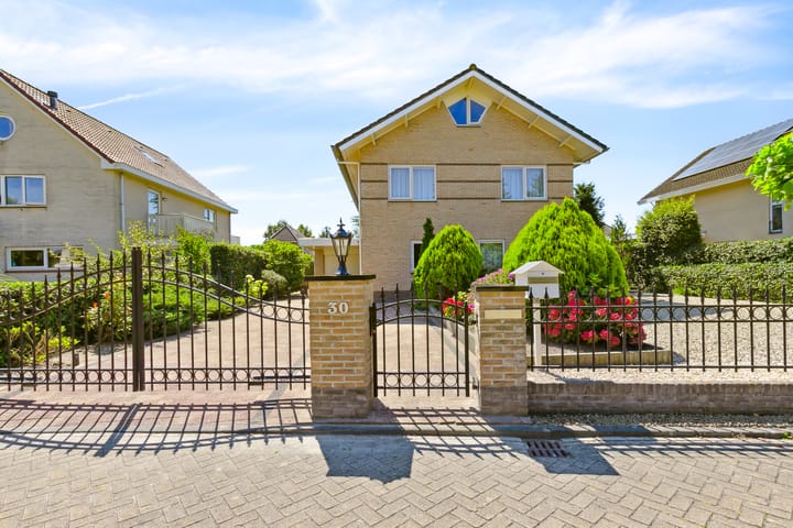 Foto 4 van Menkemaborg 30