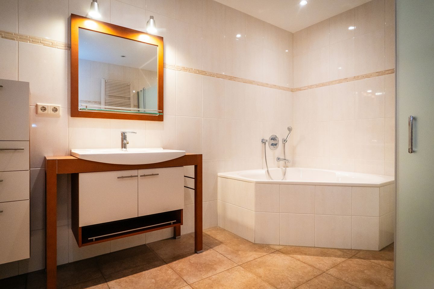 Foto 14 van Keesomlaan 58