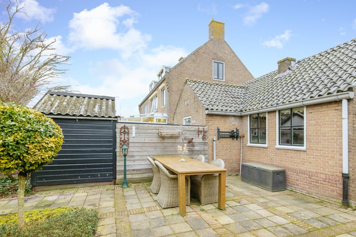 View photo 41 of Terpstraat 14