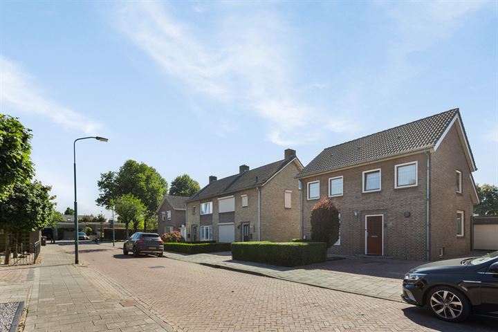 Bekijk foto 40 van Schoolstraat 5