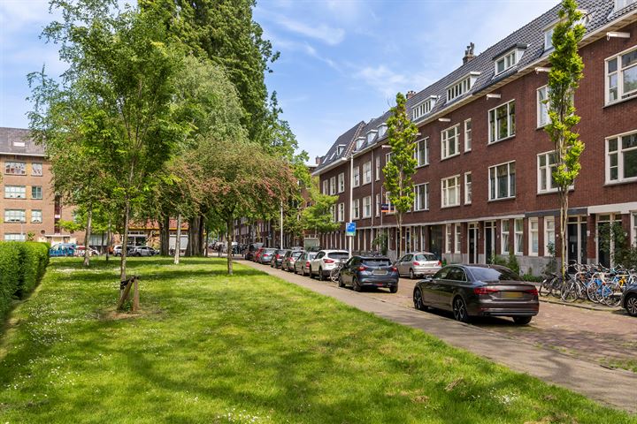 Bekijk foto 16 van Dr. de Visserstraat 72-B