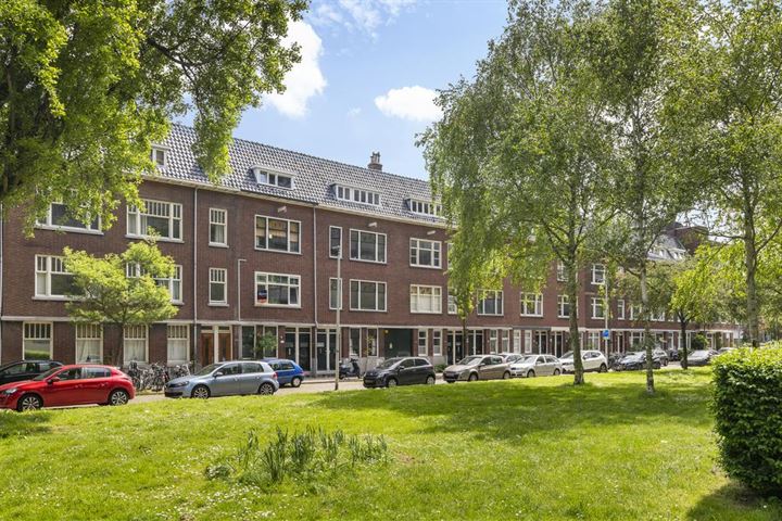 Bekijk foto 1 van Dr. de Visserstraat 72-A01