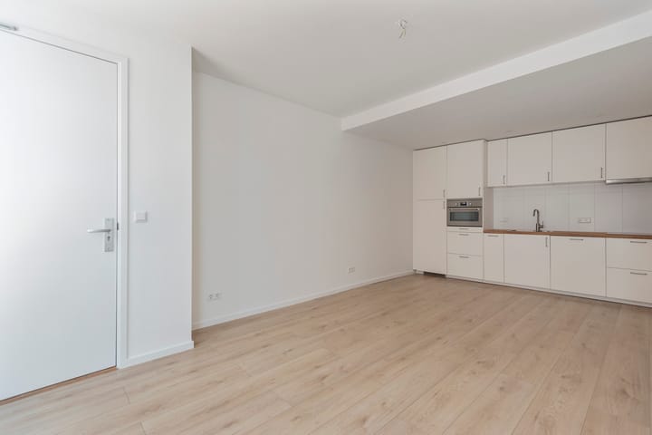 Foto 2 van Middenstraat 2-E