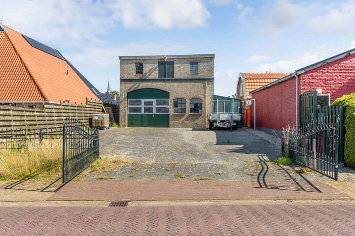 Foto 37 van Stationsweg 8