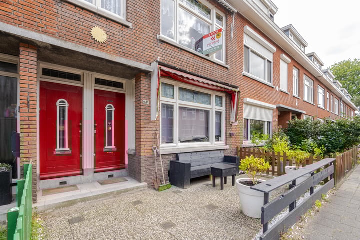 Foto 28 van Nieuwenhoornstraat 64-A