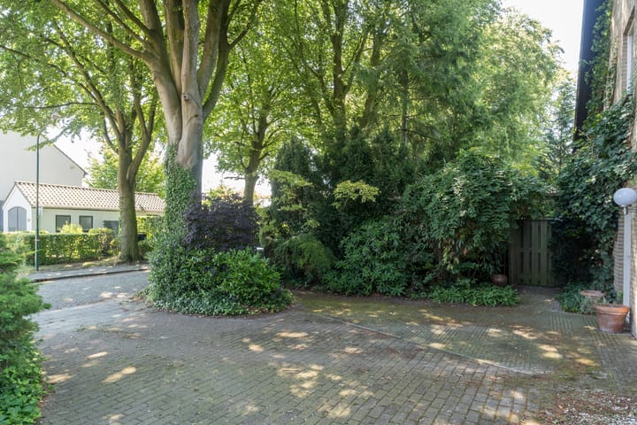 Foto 3 van Burgemeester Deelenstraat 2