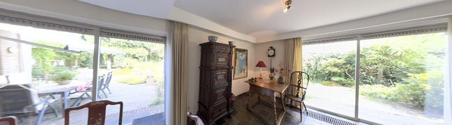 View 360° photo of Woonkamer of Eikenlaan 10