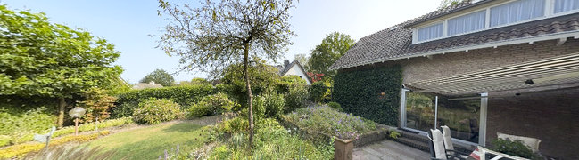 View 360° photo of Achtertuin of Eikenlaan 10