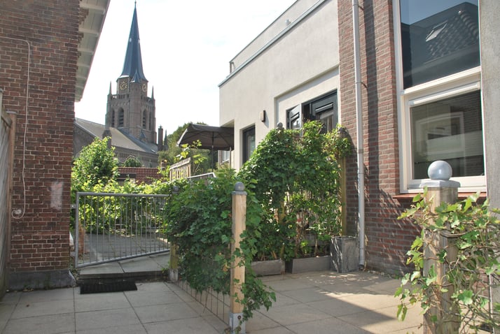 undefined main image