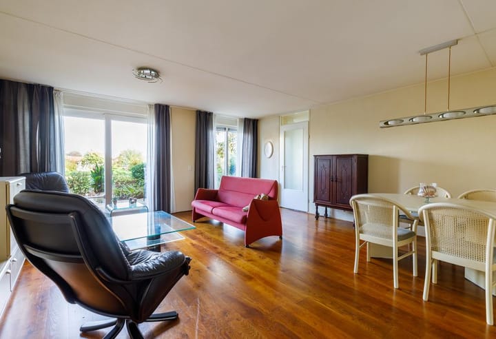 Photo 2 of Dorpsstraat 174