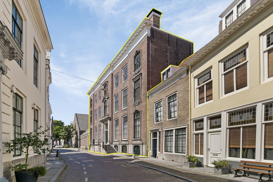 Bekijk foto 1 van Wagenaarstraat 1