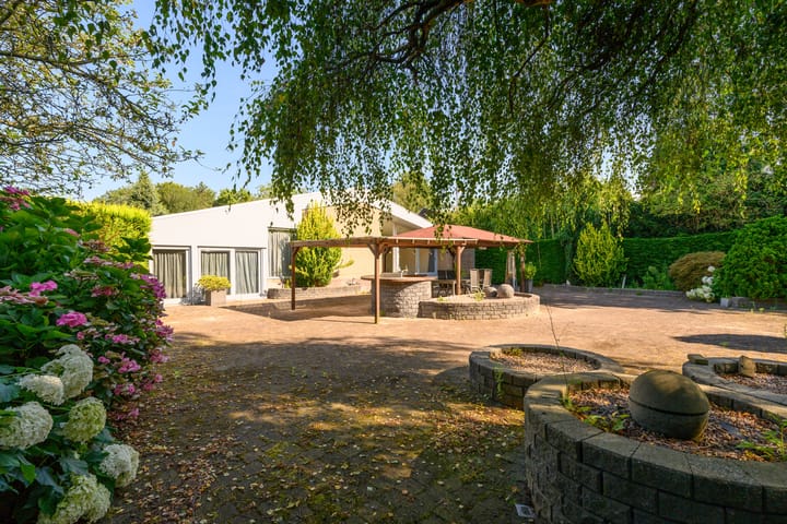 Foto 25 van Parnashofweg 35