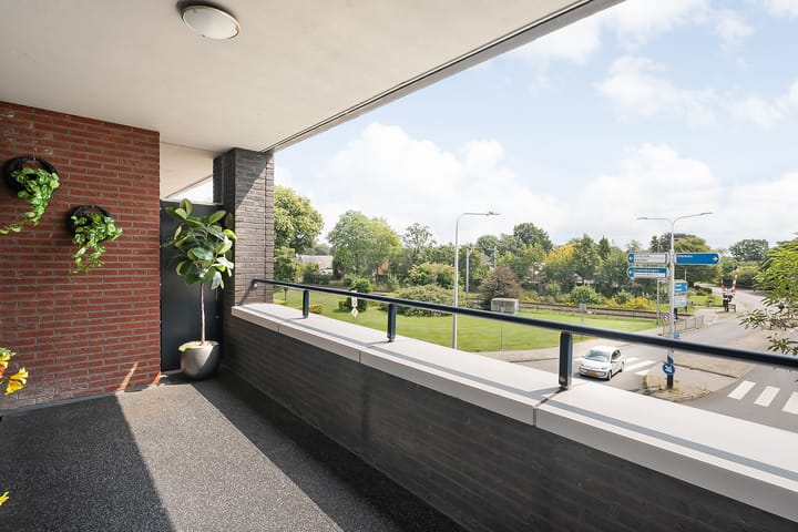 Foto 32 van Burgemeester Schuitestraat 118