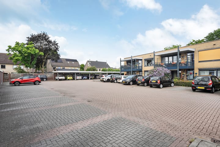 Foto 37 van Burgemeester Schuitestraat 118