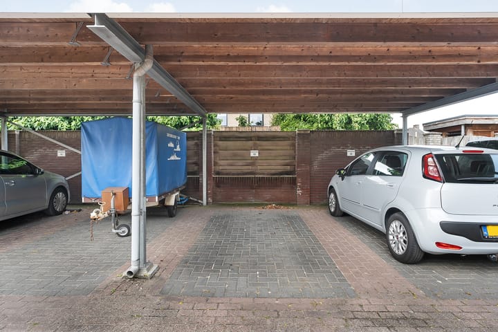 Foto 38 van Burgemeester Schuitestraat 118