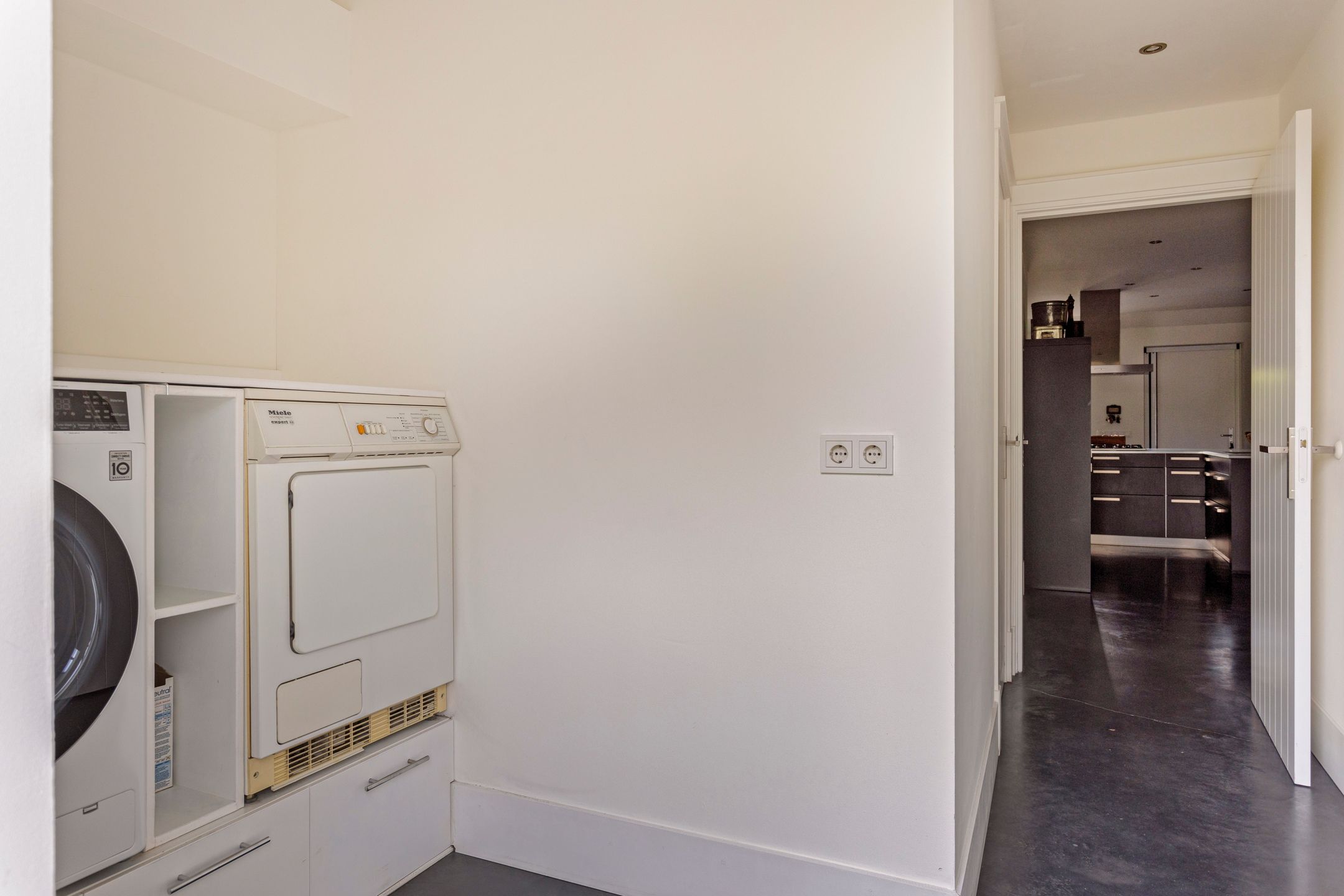 Photo 21 of Bellertstraat 22