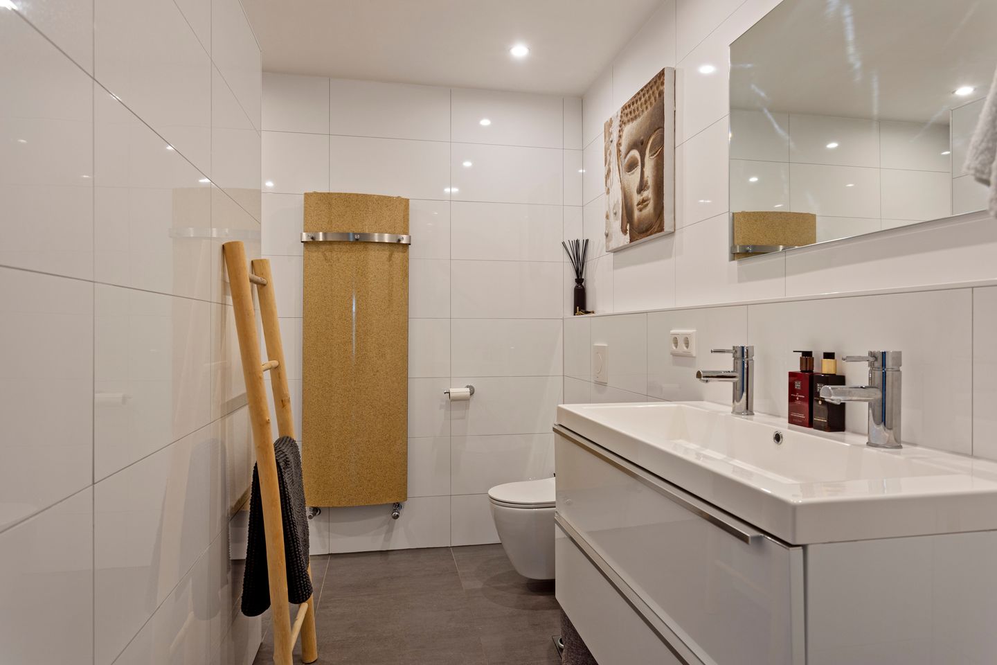 Photo 59 of Bellertstraat 22