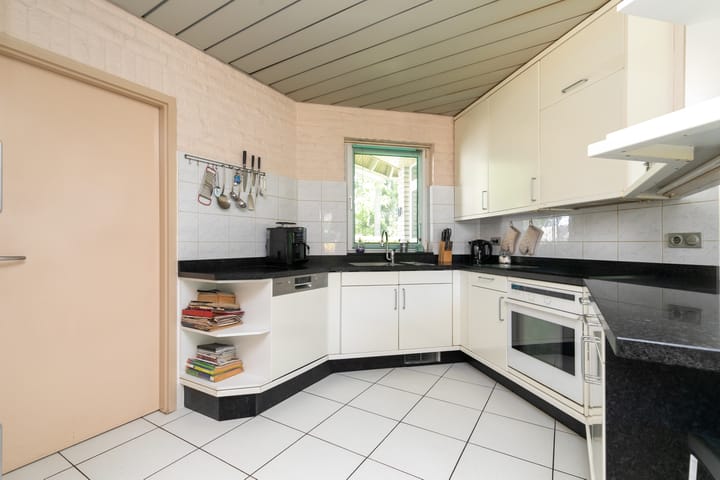 Photo 28 of d' Onvermoeidelaan 17