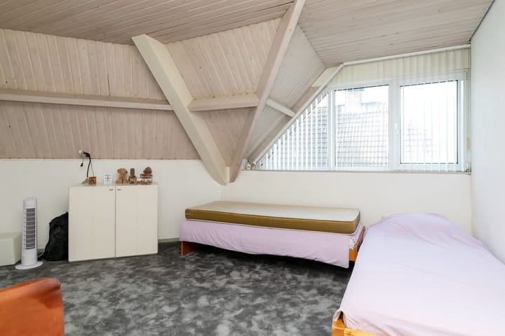 Photo 44 of d' Onvermoeidelaan 17