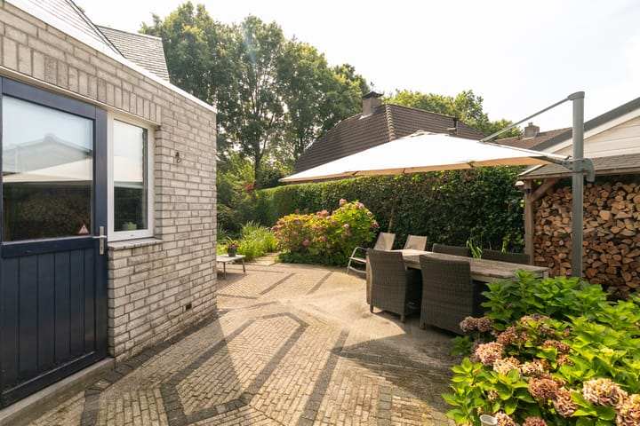 Photo 48 of d' Onvermoeidelaan 17