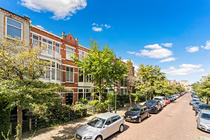 View photo 10 of Emmastraat 61-B