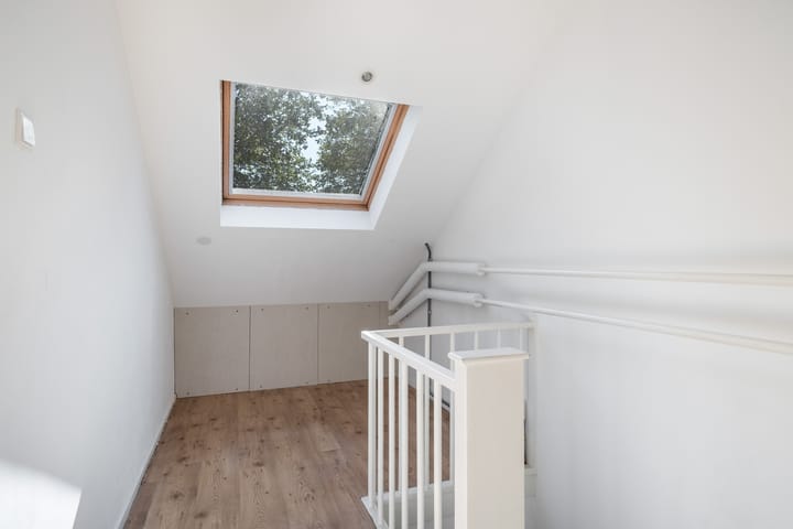 Foto 25 van Planetenbaan 176